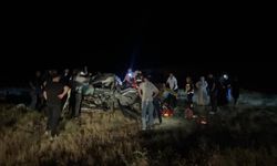 Elazığ'da otomobil şarampole devrildi: 2 ölü