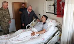 Bakan Güler, metan gazından zehirlenen askerleri ziyaret etti