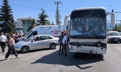 Kütahya'da işçi servisi LPG yüklü tankere çarptı: 35 yaralı