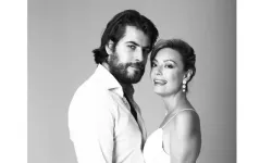 Özge Özder evliliklerinin 7. yılını kutladı