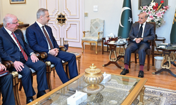 Bakan Fidan ile Bakan Güler, Pakistan’da