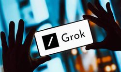 Grok'un yeni sürümü: Yapay zekada "siyasi zehirlenme" tartışması