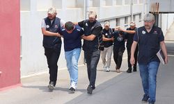 Adana'da aranan 2 firari FETÖ hükümlüsü yakalandı