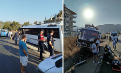 Antalya'da kontrolden çıkan tur otobüsü drenaj hendeğine girdi: 23 yaralı