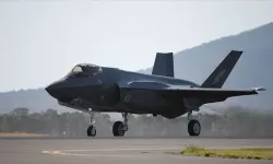 İngiltere'ye ait F-35 Japonya'da acil iniş yaptı