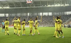 Fenerbahçe, Gençlerbirliği'nin fişini ilk yarıda çekti