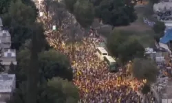 İsrail'de Gazze protestosu: On binler Tel Aviv'e döküldü
