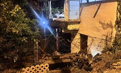 Kayseri'de otomobil müstakil evin bahçesine düştü
