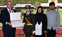15 Temmuz şehidi Ömer Halisdemir'in kızı teğmen oldu