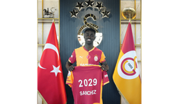 Davinson Sanchez, 2029'a kadar Galatasaray'da