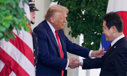 ABD’de gündem Trump'ın elindeki morluk: Beyaz Saray açıklama yaptı