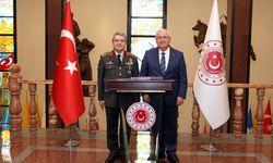 Bakan Güler, Genelkurmay Başkanı Bayraktaroğlu'nu kabul etti
