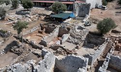 Andriake'de dönem ticaretinin izleri ortaya çıkarılıyor