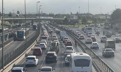 İstanbul'da uyum haftası ve haftanın ilk iş gününde trafik yoğunluğu yaşanıyor