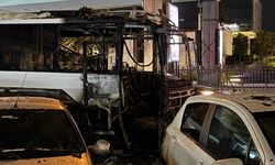 Şişli'de seyir halindeki tur otobüsü yandı