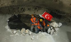 7 saatlik yol 3,5 saate inecek! Köroğlu Tüneli'nde ışık göründü