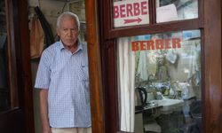 Tek koltuklu dükkanda yarım asırlık zanaat