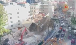 Başkent'te korkutan anlar: Kontrollü yıkım sırasında bina çöktü