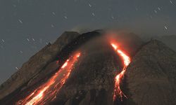 Japonya'da Sakurajima Yanardağı'nda patlama meydana geldi