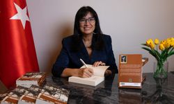 Adana’nın sıcak sokaklarından nostaljik bir yolculuk! “Adana Tadında Çocukluğum” raflarda