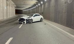 Alkollü sürücünün karıştığı kazada lüks otomobil pert oldu