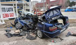 Ankara’da korkunç kaza! Araç hurdaya döndü: Ölü ve yaralılar var...