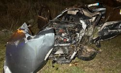 Uşak'ta korkun kaza: 2 ölü, 1 yaralı