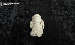 Boubon kökenli anıtsal bronz imparator heykeli Türkiye'ye getirildi