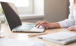 İşe erken gelen kadın kovuldu! Mahkemeden çıkan karar ise şoke etti...