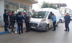 'Dur' ihtarına uymayan araçta 35 düzensiz göçmen yakalandı