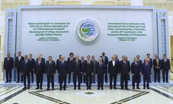 Cumhurbaşkanı Erdoğan, "Uluslararası Barış ve Güven Forumu"nda aile fotoğrafı çekimine katıldı