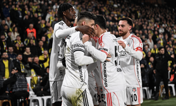 Derbide Fenerbahçe evinde Beşiktaş'a kaybetti
