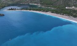 Fethiye'de Ölüdeniz'in rengi turkuaza döndü