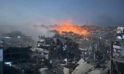 Katil İsrail ateşkese rağmen Gazze'nin güney ve kuzeyini vurdu