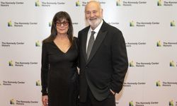 Hollywood şokta! Ünlü yönetmen Reiner ve eşi evlerinde bıçaklanarak öldürüldü! İlk şüpheli oğlu...