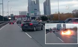 İstanbul'da makas terörü kamerada! Bariyere çarptı, motoru alev aldı