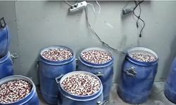 İstanbul ve İzmir’de narkotik operasyonu: 6 milyon 958 bin uyuşturucu hap ele geçirildi