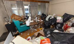 İzmir'de evden 4 kamyon dolusu çöp çıktı