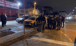 Kaçırdığı taksiyle kaza yaptıktan sonra kaçmaya çalışan şüpheli yakalandı