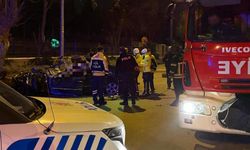 Kaldırıma çarpan otomobil ağaca çarparak durdu: 1 ölü, 1 ağır yaralı