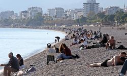 Antalya'nın gecesi kış, gündüzü yaz! "Akşam soba yaktık, gündüz güneşleniyoruz"