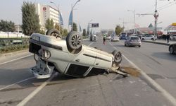 Malatya'da hafif ticari araç ile otomobil çarpıştı: Yaralılar var