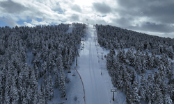 Sarıkamış Kayak Merkezi'nde suni karlama sistemi çalıştırıldı