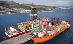 Türkiye'nin yeni sondaj gemileri yan yana geldi