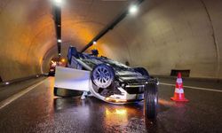 Tantavi Tüneli’nde otomobil takla attı