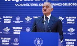 Bakan Ersoy: Yaşayan Miras Okulunu Ankara'da pilot olarak başlatıyoruz