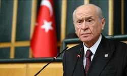 Devlet Bahçeli'den çirkin bayrak provokasyonuna sert tepki! "Al bayrağımız şerefsizce indirilmiştir"