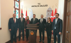 Cumhurbaşkanı Yardımcısı Yılmaz’dan Antalya Valiliği’ne ziyaret