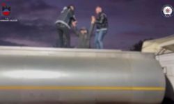 Diyarbakır'da atık tankerine gizlenmiş 32 düzensiz göçmen yakalandı