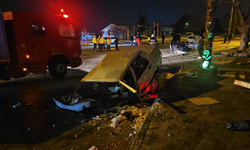 Erzincan'da iki otomobil çarpıştı: 4 kişi yaralandı